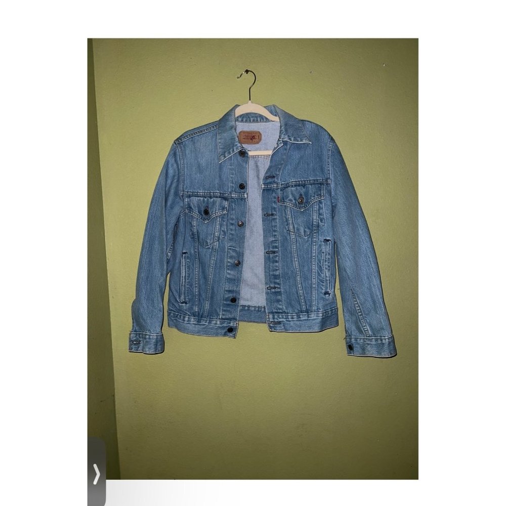 Vintage Levi’s denim/red tab jean jacket